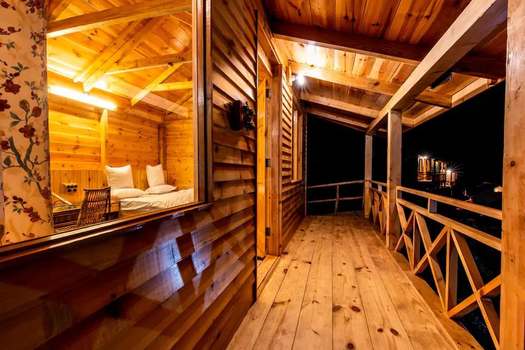 Mid Conifer Cottage Далхаузі Екстер'єр фото